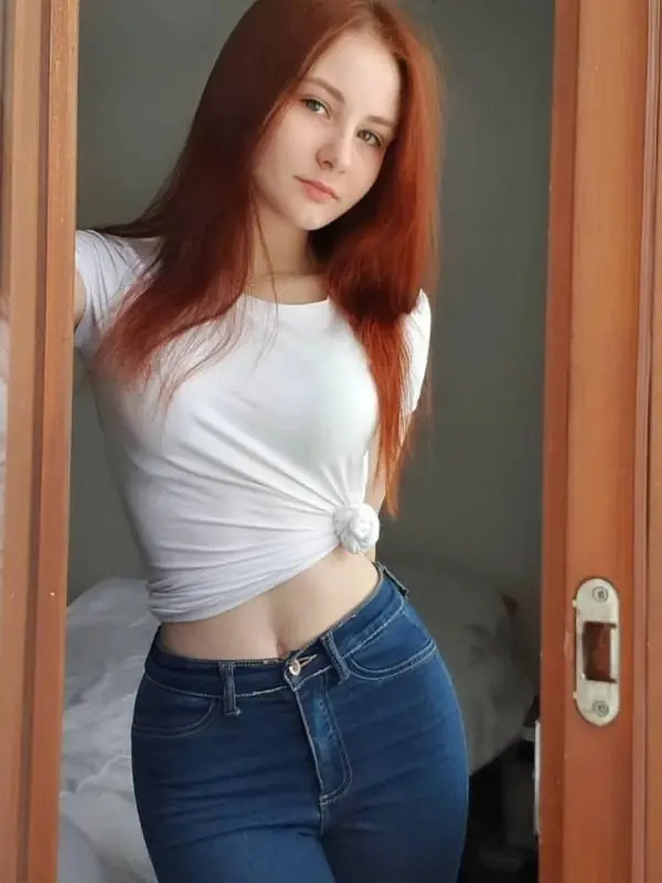 Мілана, 21