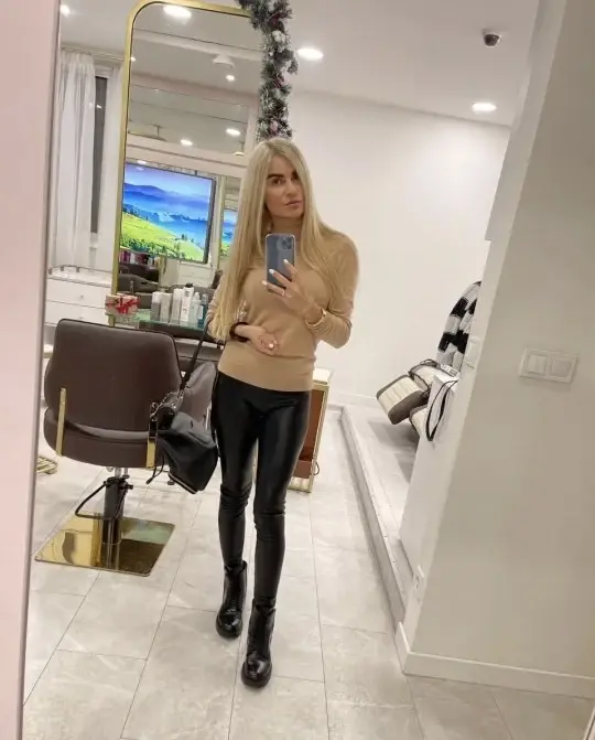 Марина. Яскрава програма на годинку чи на ніч для твого члена