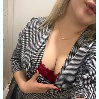 Познакомлюсь с мужчиной ,час тасяча или полторы . Классика, МБР, люблю...