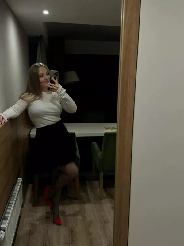 Страстная леди открыта к знакомствам. Расчет на месте