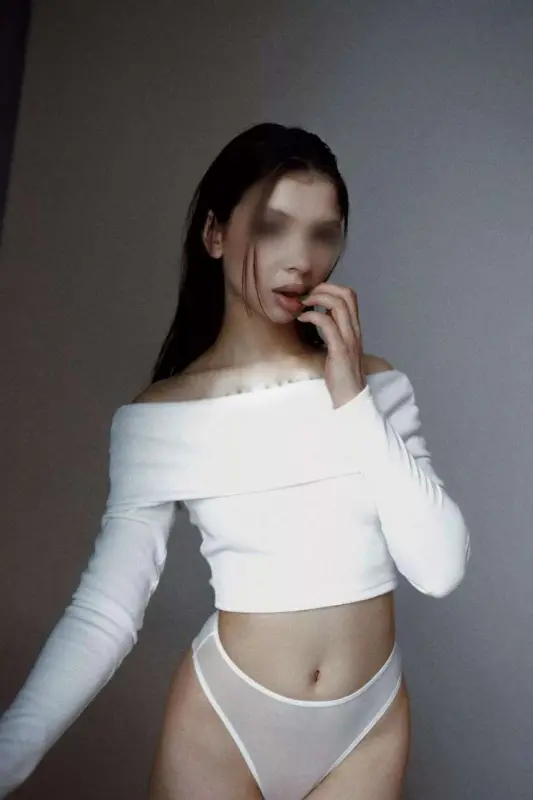 Киска заскучала, дай ей члена. Без предоплат