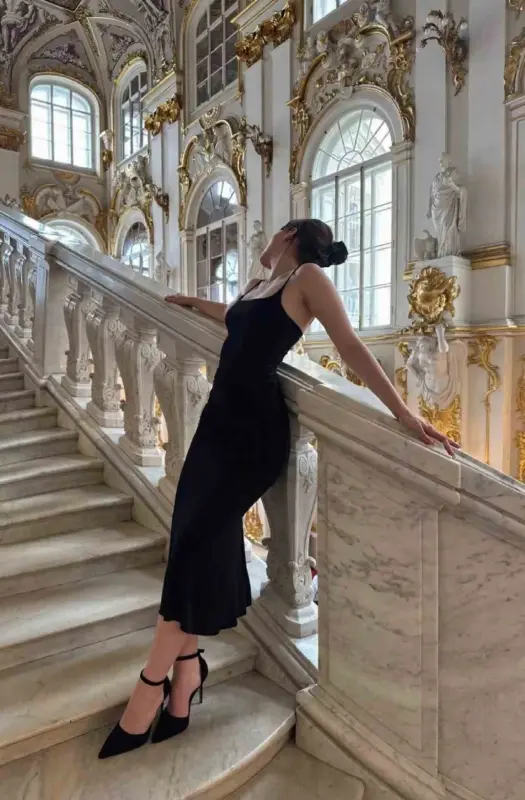 В мoих объятиях божеcтвeнноe удовoльствиe.