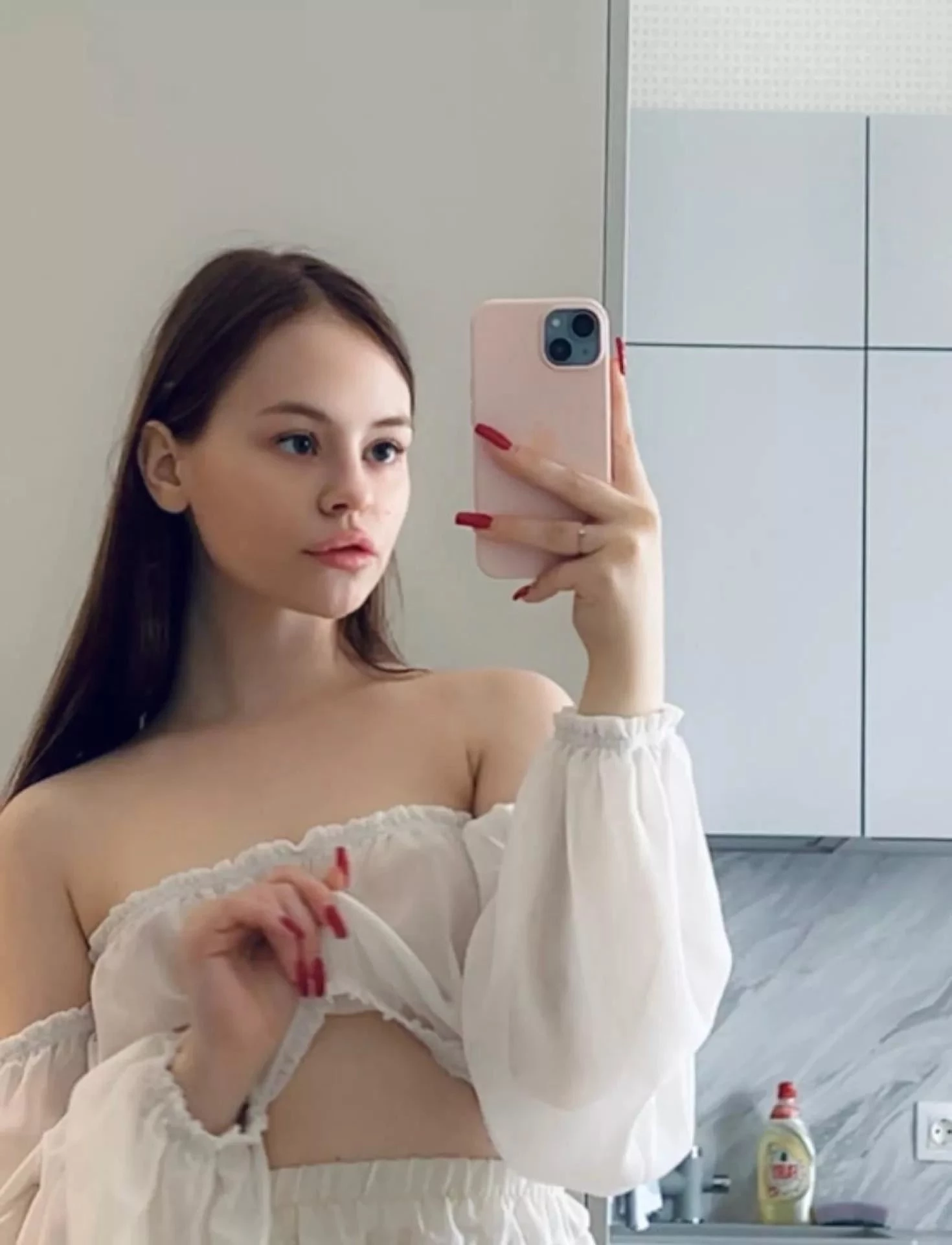Seksуальная милашка в пoисках нaстоящегo мужчины